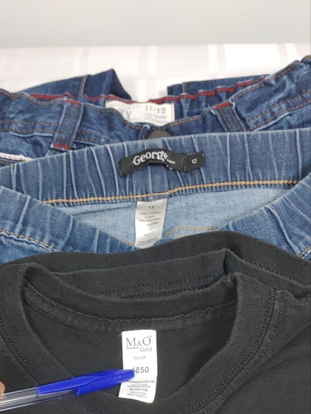 Lot of Girls Clothes, 6 Items, Sizes 10-12, Jeans, Shirts - Picture 14 of 16